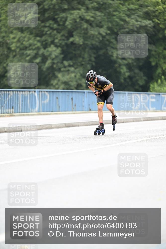30.06.2024 - hella hamburg halbmarathon Dr. Thomas Lammeyer http://msf.ph/oto/6400193 30.06.2024 08:53:08 Kennedybrücke  meine-sportfotos.de