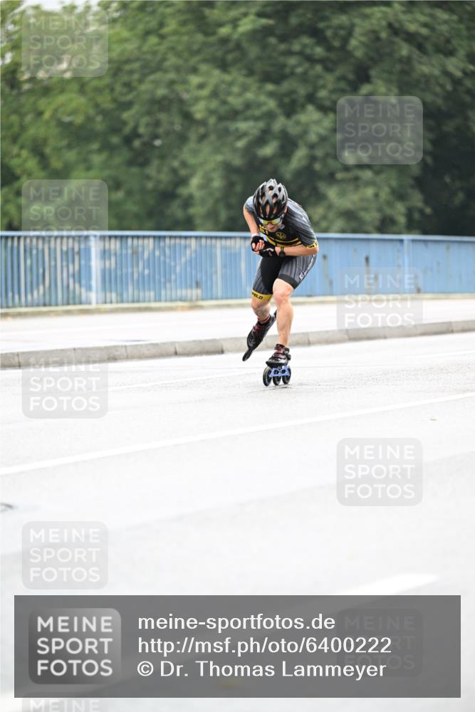 30.06.2024 - hella hamburg halbmarathon Dr. Thomas Lammeyer http://msf.ph/oto/6400222 30.06.2024 08:53:08 Kennedybrücke  meine-sportfotos.de