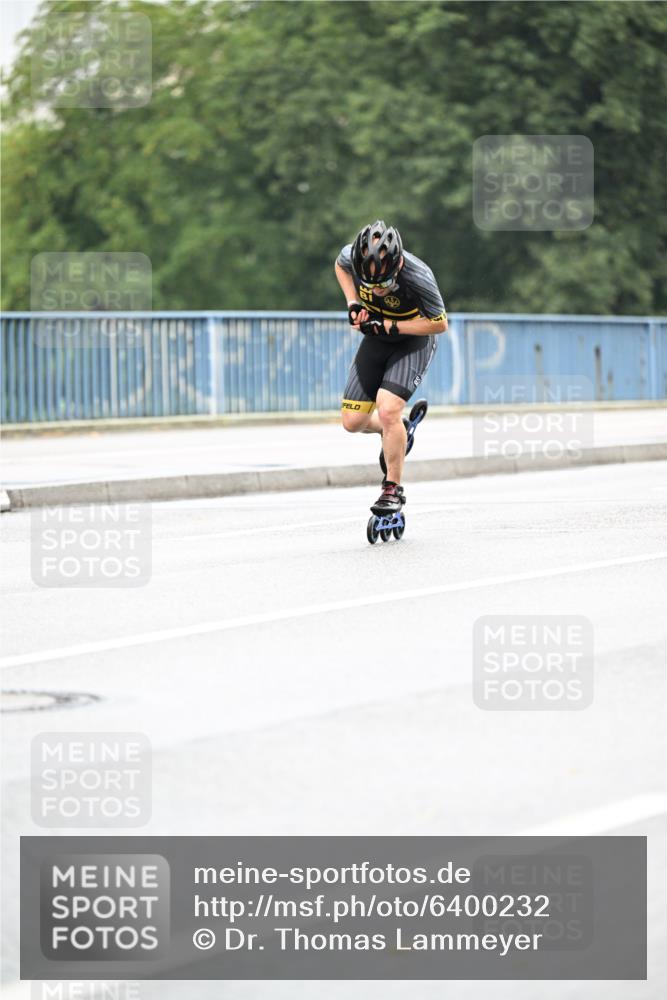30.06.2024 - hella hamburg halbmarathon Dr. Thomas Lammeyer http://msf.ph/oto/6400232 30.06.2024 08:53:08 Kennedybrücke  meine-sportfotos.de