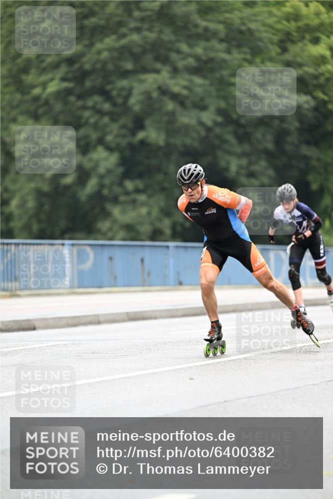 30.06.2024 - hella hamburg halbmarathon Dr. Thomas Lammeyer http://msf.ph/oto/6400382 30.06.2024 08:53:30 Kennedybrücke  meine-sportfotos.de