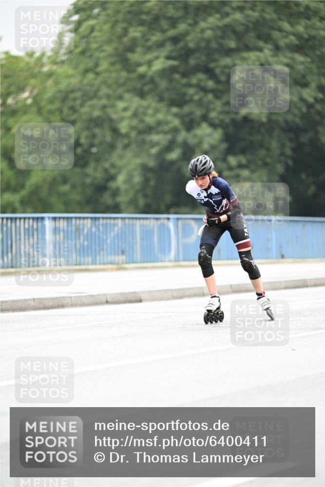 30.06.2024 - hella hamburg halbmarathon Dr. Thomas Lammeyer http://msf.ph/oto/6400411 30.06.2024 08:53:31 Kennedybrücke  meine-sportfotos.de