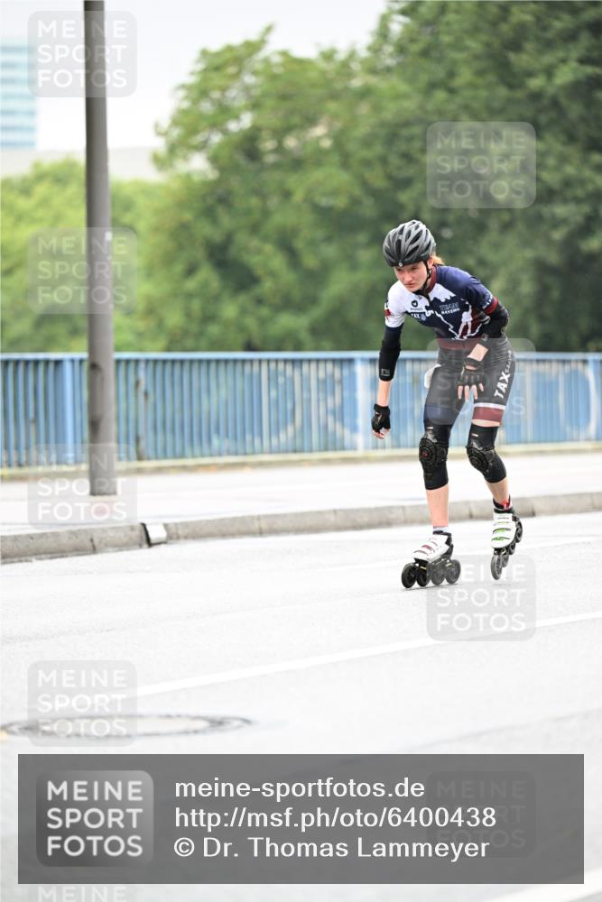 30.06.2024 - hella hamburg halbmarathon Dr. Thomas Lammeyer http://msf.ph/oto/6400438 30.06.2024 08:53:31 Kennedybrücke  meine-sportfotos.de