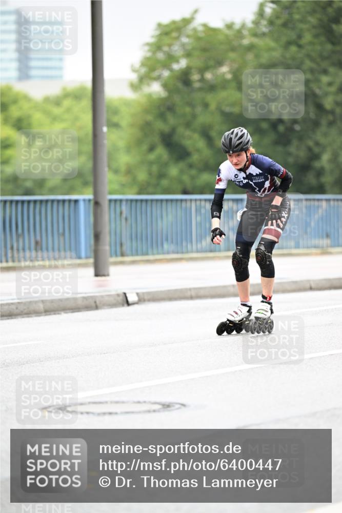 30.06.2024 - hella hamburg halbmarathon Dr. Thomas Lammeyer http://msf.ph/oto/6400447 30.06.2024 08:53:31 Kennedybrücke  meine-sportfotos.de