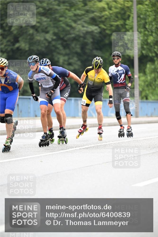 30.06.2024 - hella hamburg halbmarathon Dr. Thomas Lammeyer http://msf.ph/oto/6400839 30.06.2024 08:53:51 Kennedybrücke  meine-sportfotos.de