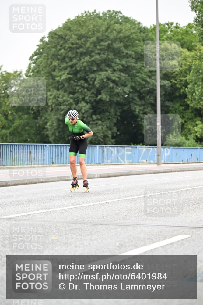 30.06.2024 - hella hamburg halbmarathon Dr. Thomas Lammeyer http://msf.ph/oto/6401984 30.06.2024 08:56:41 Kennedybrücke  meine-sportfotos.de