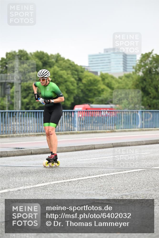 30.06.2024 - hella hamburg halbmarathon Dr. Thomas Lammeyer http://msf.ph/oto/6402032 30.06.2024 08:56:42 Kennedybrücke  meine-sportfotos.de