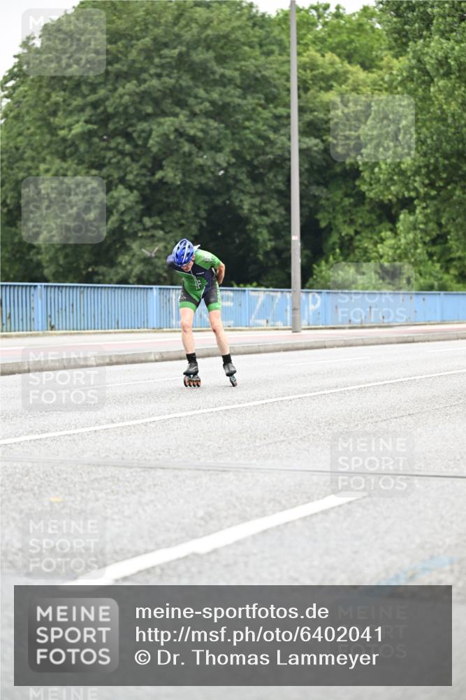 30.06.2024 - hella hamburg halbmarathon Dr. Thomas Lammeyer http://msf.ph/oto/6402041 30.06.2024 08:56:55 Kennedybrücke  meine-sportfotos.de