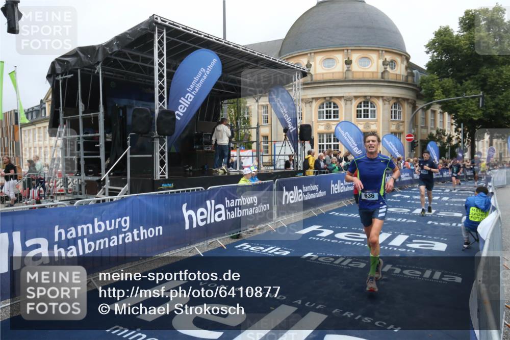 30.06.2024 - hella hamburg halbmarathon Michael Strokosch http://msf.ph/oto/6410877 30.06.2024 10:39:40 Ziel 636, 1340, 2268, 6960, 7503, 7614, 7904, 8637, 11038 meine-sportfotos.de