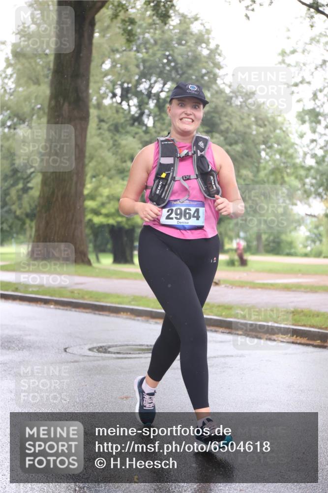30.06.2024 - hella hamburg halbmarathon H.Heesch http://msf.ph/oto/6504618 30.06.2024 12:21:21 Zwischen KM18-KM19 1373, 1743, 2964, 3166, 3775, 3776, 4781, 5535, 5536, 7489 meine-sportfotos.de