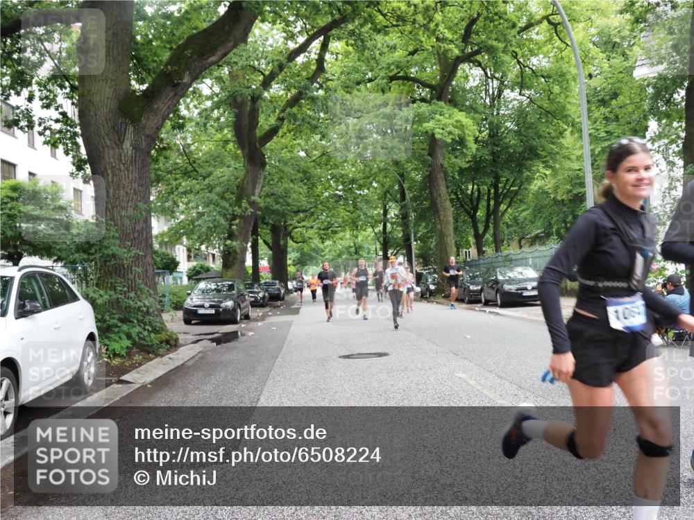 30.06.2024 - hella hamburg halbmarathon MichiJ http://msf.ph/oto/6508224 30.06.2024 11:09:08 Laufen KM 15 867, 1198, 1496, 1807, 2742, 3696, 7599, 10647, 11752, 13209 meine-sportfotos.de