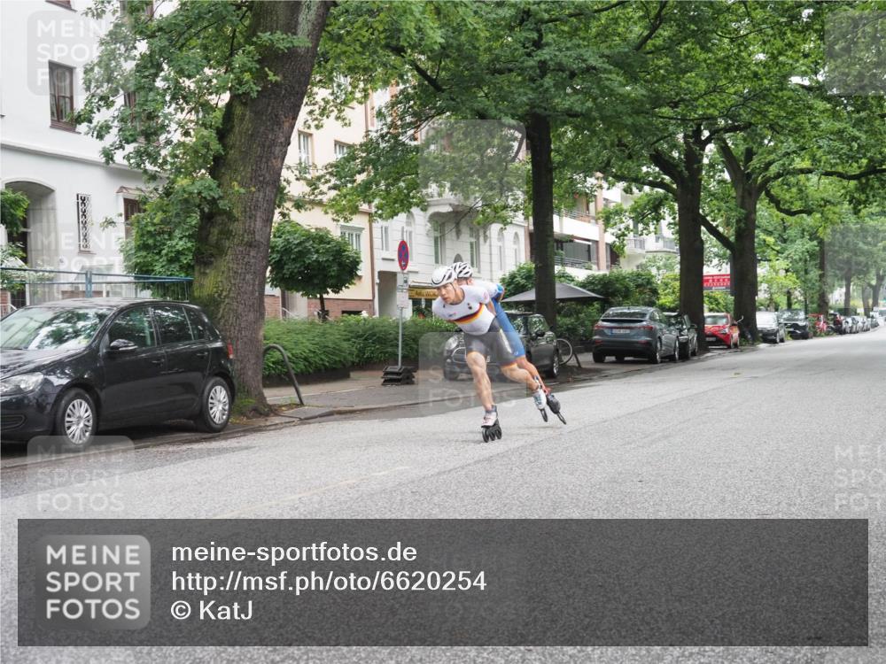 30.06.2024 - hella hamburg halbmarathon KatJ http://msf.ph/oto/6620254 30.06.2024 08:56:38 Laufen KM 15  meine-sportfotos.de