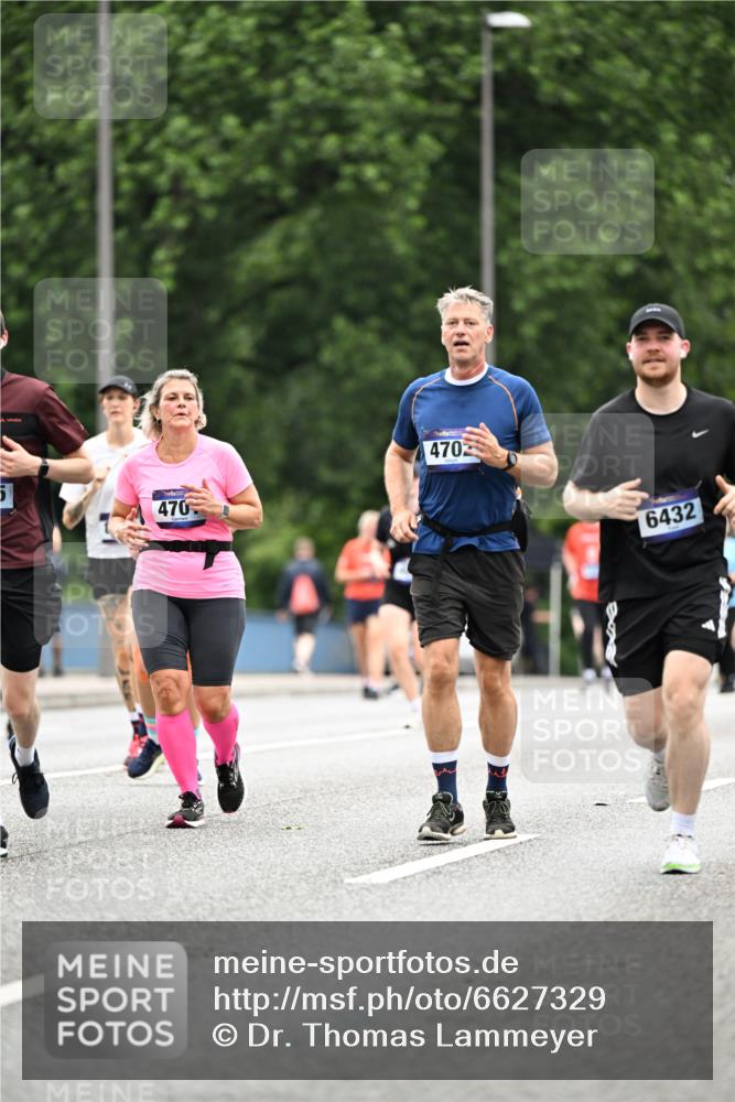 30.06.2024 - hella hamburg halbmarathon Dr. Thomas Lammeyer http://msf.ph/oto/6627329 30.06.2024 11:08:47 Kennedybrücke 742, 2785, 3480, 3890, 4090, 4701, 4702, 4964, 5194, 6425, 6432, 7206, 8005, 8294, 8469, 8582, 8988, 9215, 10012, 10632, 11192, 11864 meine-sportfotos.de