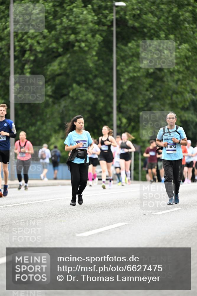 30.06.2024 - hella hamburg halbmarathon Dr. Thomas Lammeyer http://msf.ph/oto/6627475 30.06.2024 11:09:02 Kennedybrücke 2567, 2846, 3654, 4508, 4964, 5039, 5877, 6237, 6381, 8456, 8469, 8582, 8713, 8988, 9738, 9740, 11518, 11871, 11873, 12354, 13424 meine-sportfotos.de