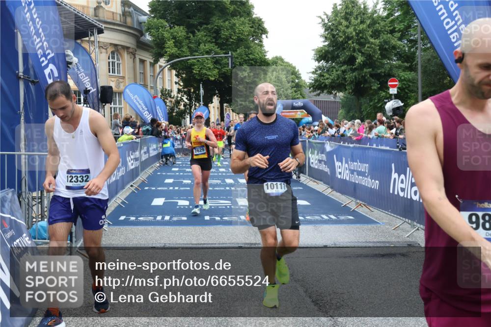 30.06.2024 - hella hamburg halbmarathon Lena Gebhardt http://msf.ph/oto/6655524 30.06.2024 10:37:38 Ziel 1075, 1744, 1867, 5409, 5878, 6190, 7629, 8576, 9284, 9386, 9886, 10117, 10168, 10207, 10557, 11555, 11747, 12120, 12268, 12332 meine-sportfotos.de
