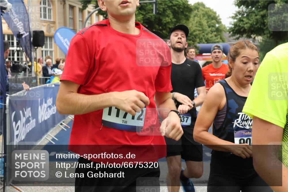 30.06.2024 - hella hamburg halbmarathon Lena Gebhardt http://msf.ph/oto/6675320 30.06.2024 10:39:40 Ziel 636, 1340, 2268, 4184, 6960, 7503, 8637, 9041, 9155, 11038, 11712, 12206 meine-sportfotos.de