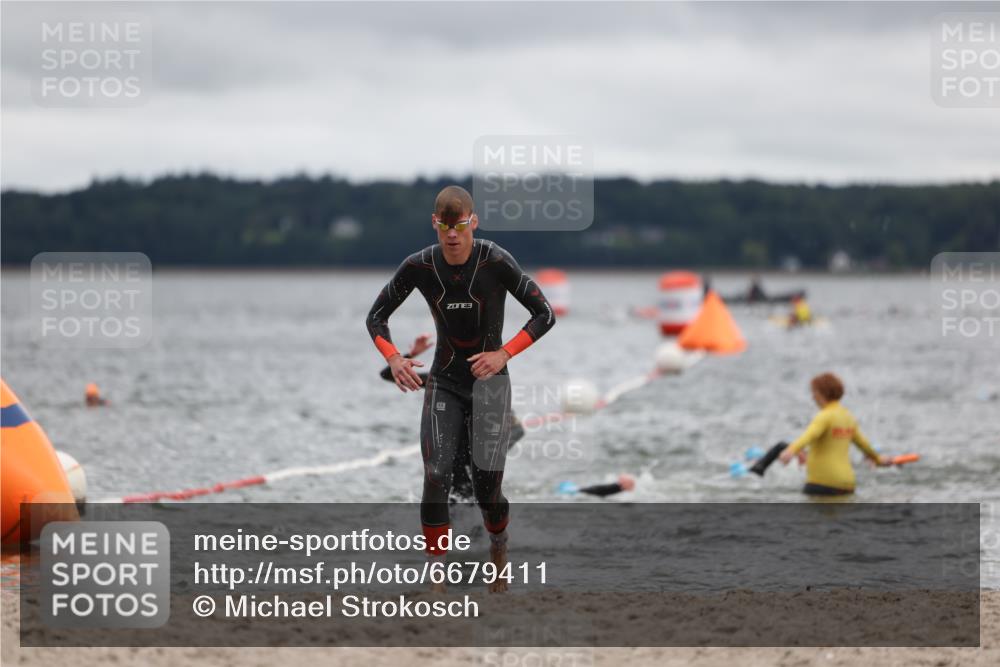 04.08.2024 - OstseeMan Michael Strokosch http://msf.ph/oto/6679411 04.08.2024 09:39:04 Schwimmen 204, 208, 209, 210, 241, 246, 482, 925, 925, 927, 931, 931, 951, 975 meine-sportfotos.de