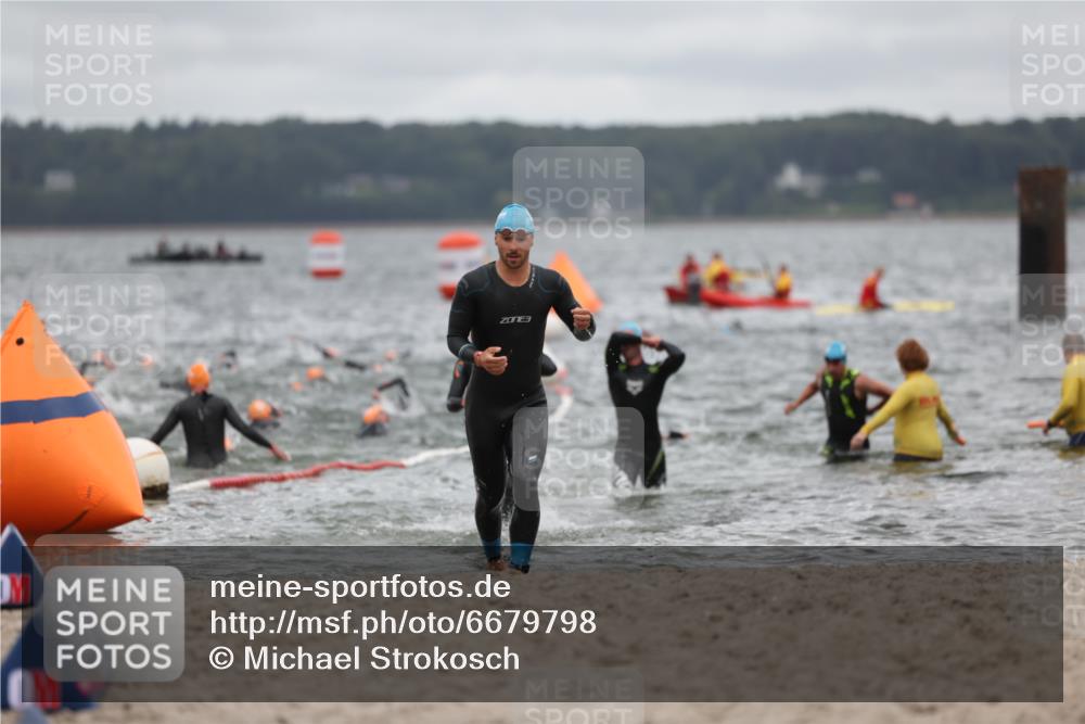 04.08.2024 - OstseeMan Michael Strokosch http://msf.ph/oto/6679798 04.08.2024 09:45:44 Schwimmen 227, 247, 283, 305, 1158, 1161, 1161, 1168, 1172, 1174, 1175, 1176, 1182, 1193, 1193, 1210, 1210, 1212, 1218, 1218, 1221, 1221, 1225, 1225, 1230, 1230, 1245, 1253, 1280, 1280, 1296, 1296 meine-sportfotos.de