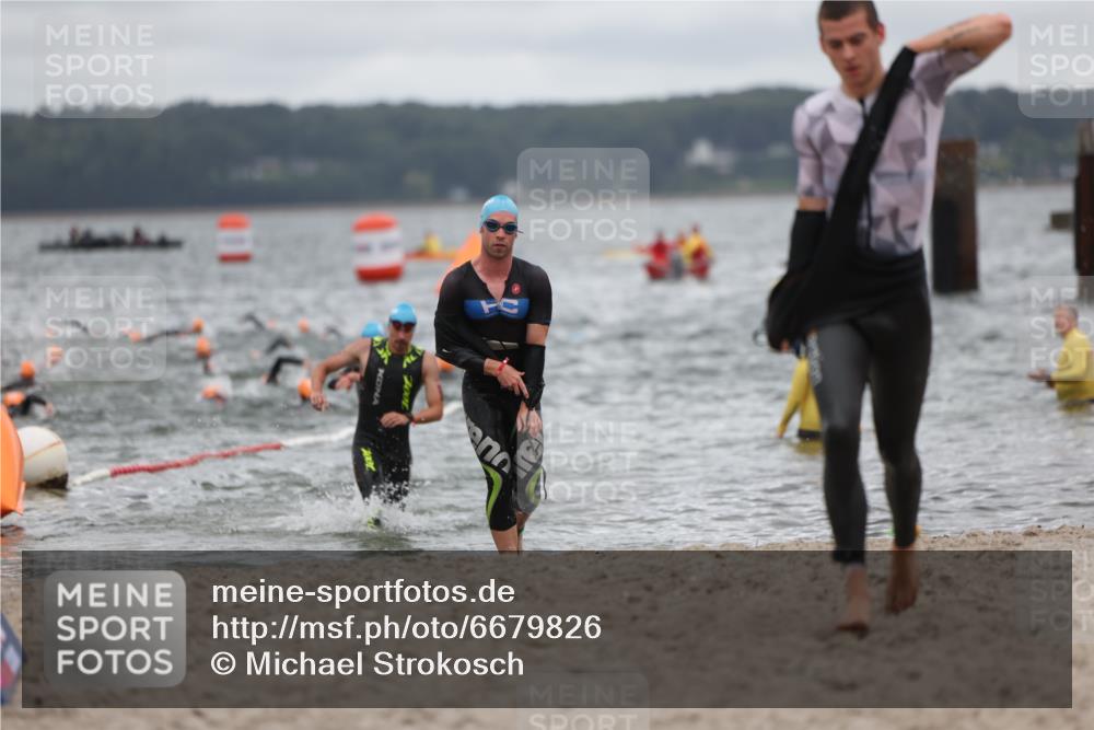 04.08.2024 - OstseeMan Michael Strokosch http://msf.ph/oto/6679826 04.08.2024 09:45:54 Schwimmen 227, 247, 252, 259, 283, 1158, 1161, 1161, 1172, 1174, 1174, 1175, 1182, 1193, 1193, 1201, 1201, 1210, 1210, 1212, 1218, 1218, 1221, 1221, 1225, 1225, 1230, 1230, 1253, 1280, 1280, 1292, 1296, 1296 meine-sportfotos.de
