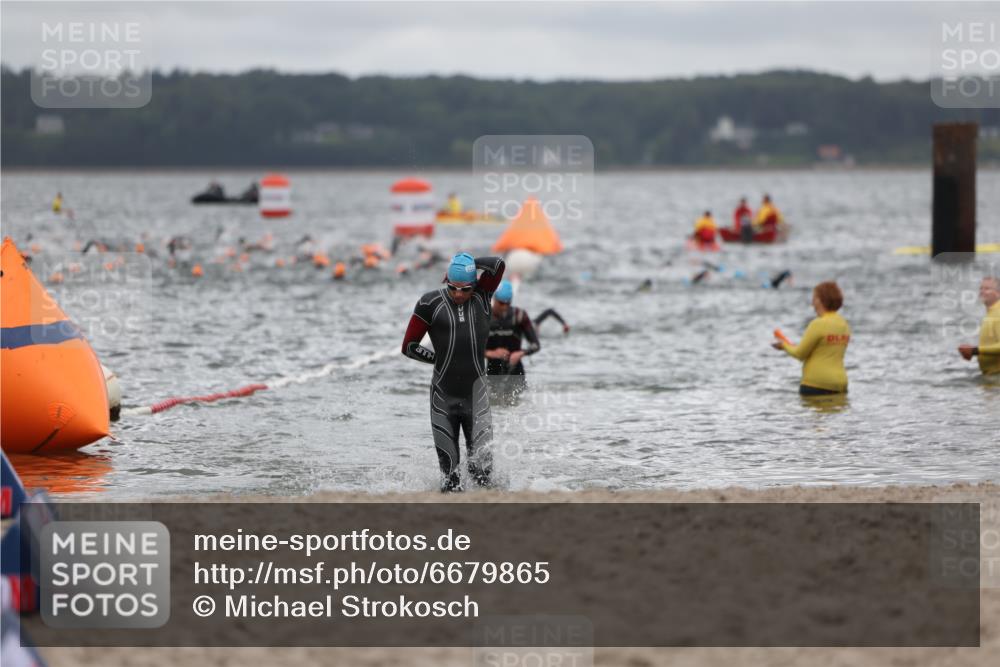 04.08.2024 - OstseeMan Michael Strokosch http://msf.ph/oto/6679865 04.08.2024 09:46:37 Schwimmen 268, 1159, 1160, 1162, 1162, 1166, 1166, 1169, 1178, 1178, 1183, 1183, 1189, 1205, 1205, 1207, 1207, 1208, 1208, 1239, 1258, 1258, 1259, 1262, 1262, 1266, 1266, 1274, 1275, 1276, 1276, 1281, 1281, 1289, 1295, 1295, 1297 meine-sportfotos.de