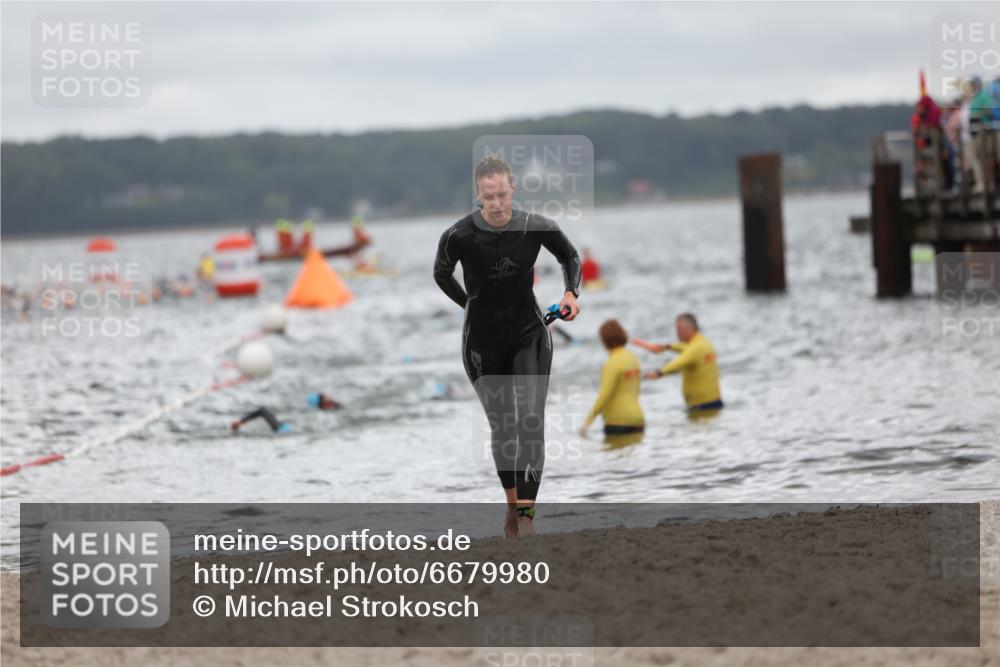 04.08.2024 - OstseeMan Michael Strokosch http://msf.ph/oto/6679980 04.08.2024 09:47:49 Schwimmen 214, 230, 248, 274, 281, 313, 319, 390, 394, 395, 1167, 1167, 1196, 1214, 1228, 1228, 1229, 1233, 1236, 1237, 1237, 1242, 1242, 1248, 1249, 1249, 1257, 1260, 1261, 1272, 1273, 1283, 1284, 1284 meine-sportfotos.de