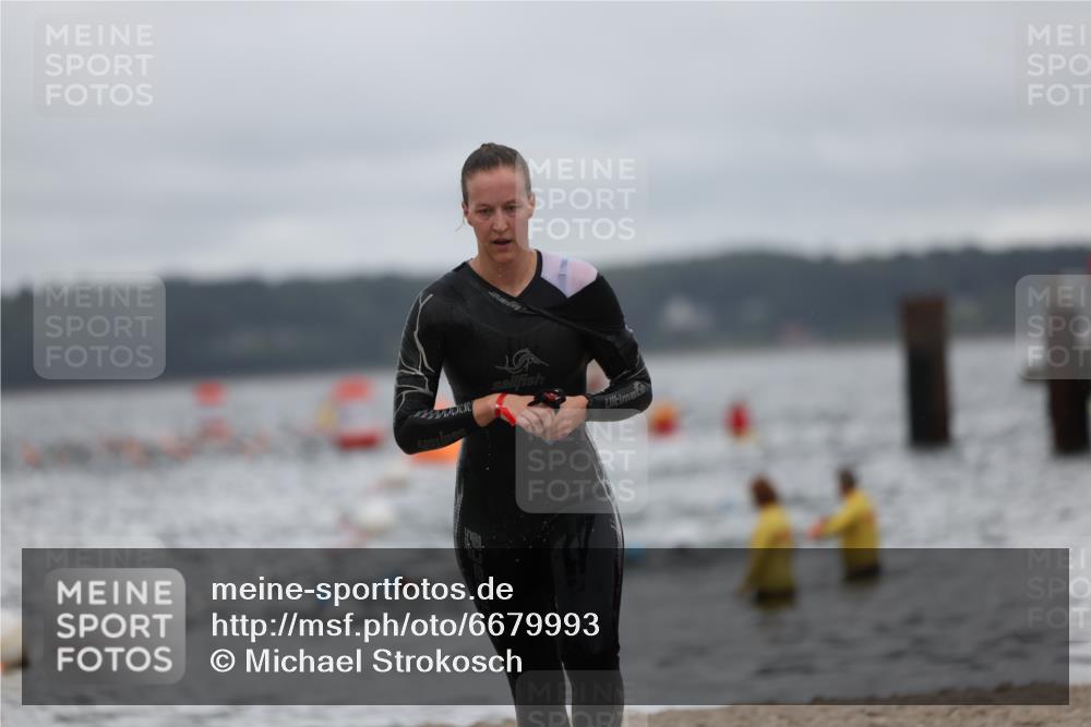 04.08.2024 - OstseeMan Michael Strokosch http://msf.ph/oto/6679993 04.08.2024 09:47:53 Schwimmen 214, 248, 274, 281, 390, 395, 1165, 1167, 1167, 1196, 1213, 1214, 1220, 1228, 1228, 1229, 1233, 1236, 1236, 1237, 1237, 1242, 1242, 1248, 1248, 1249, 1249, 1260, 1261, 1264, 1272, 1273, 1273, 1283, 1284, 1284 meine-sportfotos.de