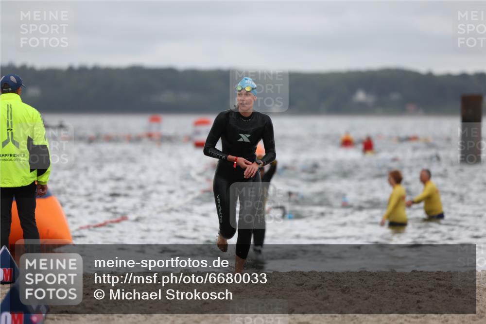 04.08.2024 - OstseeMan Michael Strokosch http://msf.ph/oto/6680033 04.08.2024 09:48:32 Schwimmen 215, 287, 295, 298, 315, 345, 1184, 1184, 1186, 1188, 1200, 1200, 1216, 1216, 1217, 1252, 1269, 1269, 1277, 1277, 1293, 1293 meine-sportfotos.de