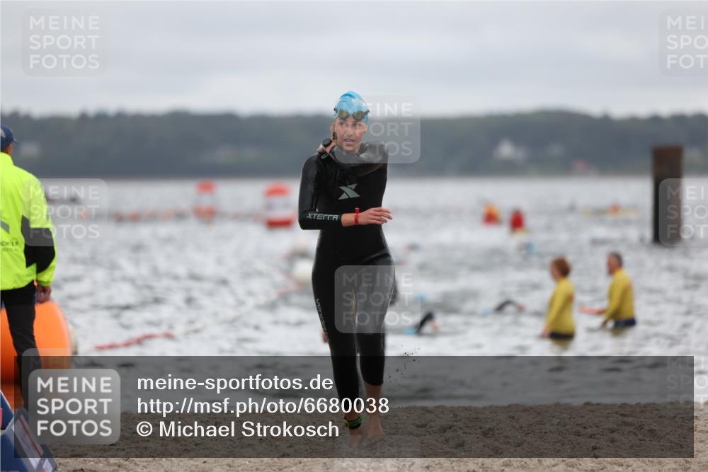 04.08.2024 - OstseeMan Michael Strokosch http://msf.ph/oto/6680038 04.08.2024 09:48:33 Schwimmen 215, 287, 295, 298, 308, 315, 345, 1184, 1184, 1186, 1188, 1200, 1200, 1216, 1216, 1217, 1252, 1269, 1269, 1277, 1277, 1293, 1293 meine-sportfotos.de