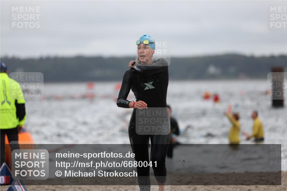 04.08.2024 - OstseeMan Michael Strokosch http://msf.ph/oto/6680041 04.08.2024 09:48:34 Schwimmen 215, 287, 295, 298, 308, 315, 345, 1184, 1184, 1186, 1188, 1200, 1200, 1202, 1216, 1216, 1217, 1252, 1269, 1269, 1277, 1277, 1293, 1293 meine-sportfotos.de