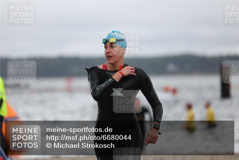04.08.2024 - OstseeMan Michael Strokosch http://msf.ph/oto/6680044 04.08.2024 09:48:36 Schwimmen 215, 295, 298, 308, 315, 345, 1184, 1184, 1186, 1188, 1200, 1200, 1202, 1216, 1216, 1252, 1269, 1269, 1277, 1277, 1293, 1293 meine-sportfotos.de