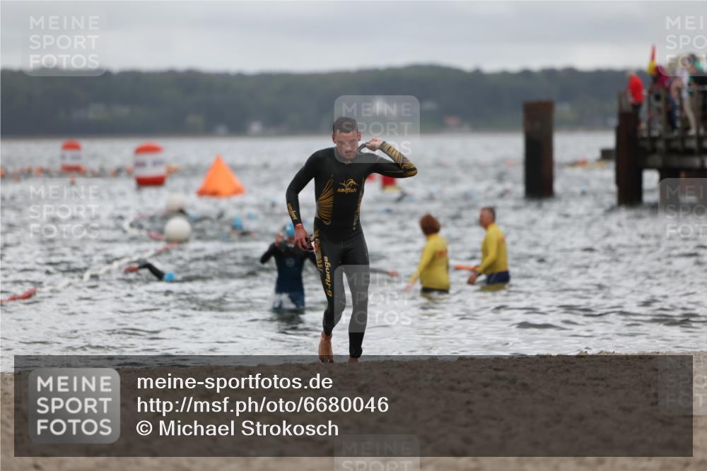 04.08.2024 - OstseeMan Michael Strokosch http://msf.ph/oto/6680046 04.08.2024 09:48:37 Schwimmen 215, 295, 298, 308, 315, 345, 1184, 1184, 1186, 1188, 1200, 1200, 1202, 1216, 1216, 1252, 1269, 1269, 1277, 1277, 1293, 1293 meine-sportfotos.de