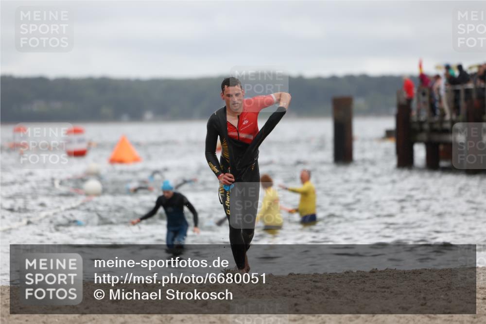 04.08.2024 - OstseeMan Michael Strokosch http://msf.ph/oto/6680051 04.08.2024 09:48:39 Schwimmen 215, 295, 308, 315, 345, 1184, 1184, 1185, 1186, 1188, 1200, 1200, 1202, 1202, 1216, 1216, 1269, 1269, 1277, 1293, 1293 meine-sportfotos.de