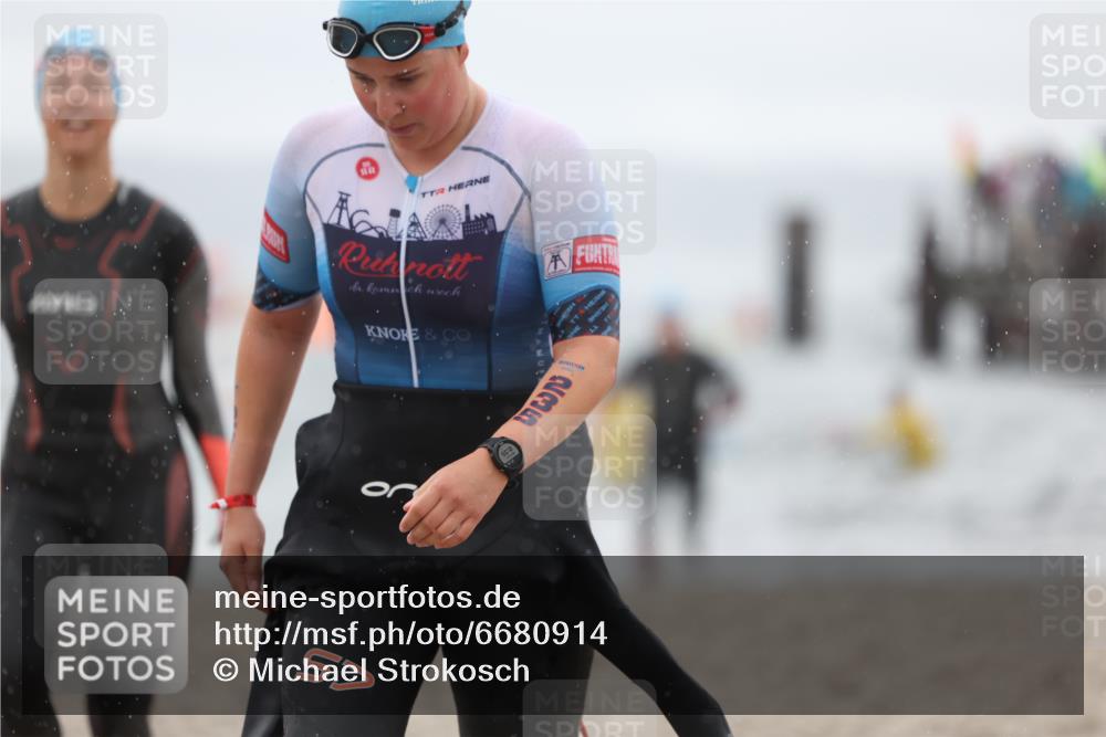 04.08.2024 - OstseeMan Michael Strokosch http://msf.ph/oto/6680914 04.08.2024 09:55:06 Schwimmen 235, 286, 356, 377, 400, 402 meine-sportfotos.de