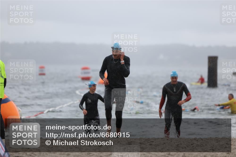 04.08.2024 - OstseeMan Michael Strokosch http://msf.ph/oto/6680915 04.08.2024 09:55:08 Schwimmen 235, 286, 356, 377, 400, 402 meine-sportfotos.de