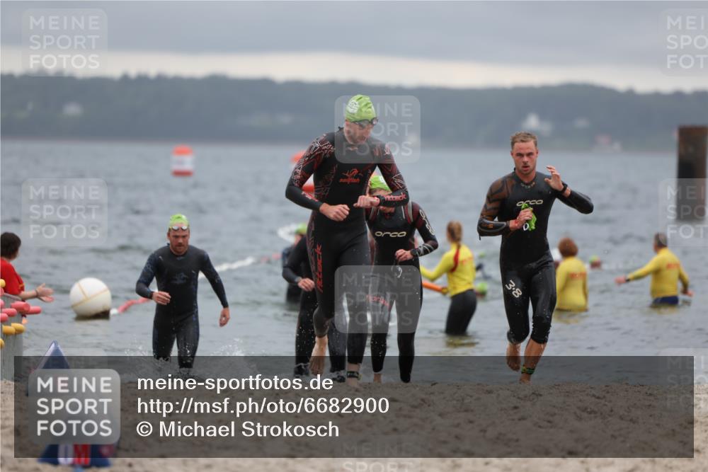 04.08.2024 - OstseeMan Michael Strokosch http://msf.ph/oto/6682900 04.08.2024 10:06:03 Schwimmen 387, 468, 470, 515, 539, 541, 555, 606 meine-sportfotos.de