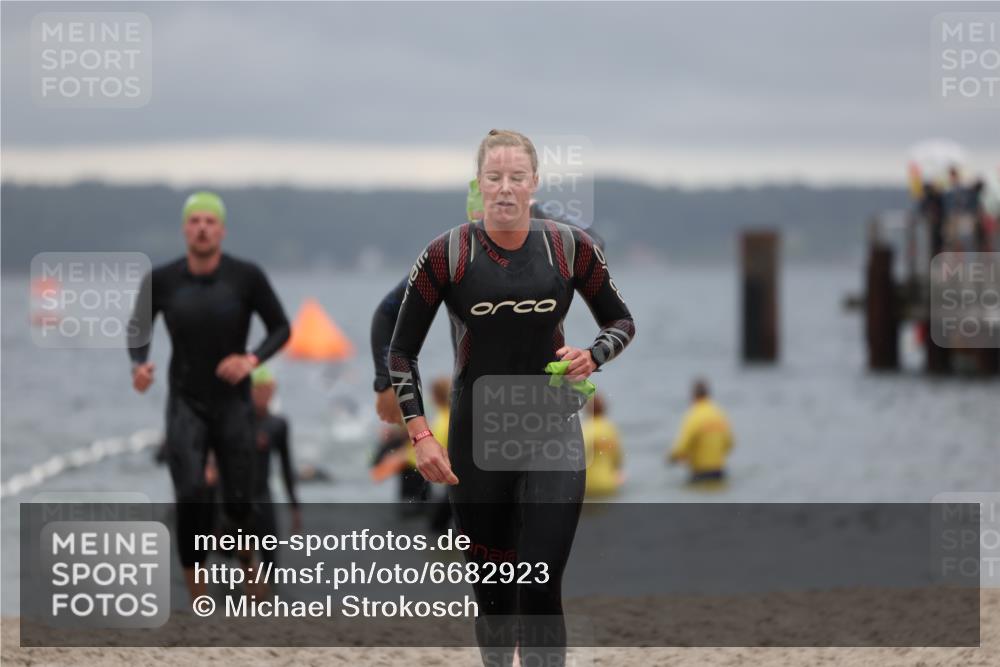 04.08.2024 - OstseeMan Michael Strokosch http://msf.ph/oto/6682923 04.08.2024 10:06:09 Schwimmen 387, 436, 470, 499, 515, 539, 541, 555, 587, 606 meine-sportfotos.de