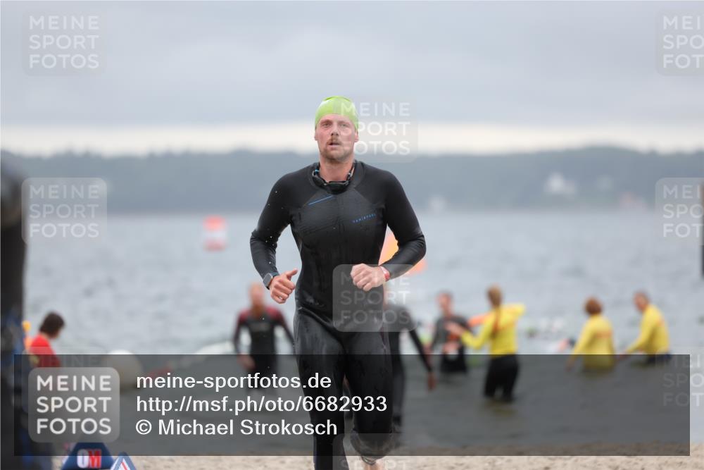 04.08.2024 - OstseeMan Michael Strokosch http://msf.ph/oto/6682933 04.08.2024 10:06:12 Schwimmen 436, 470, 499, 515, 539, 541, 555, 556, 587, 606 meine-sportfotos.de