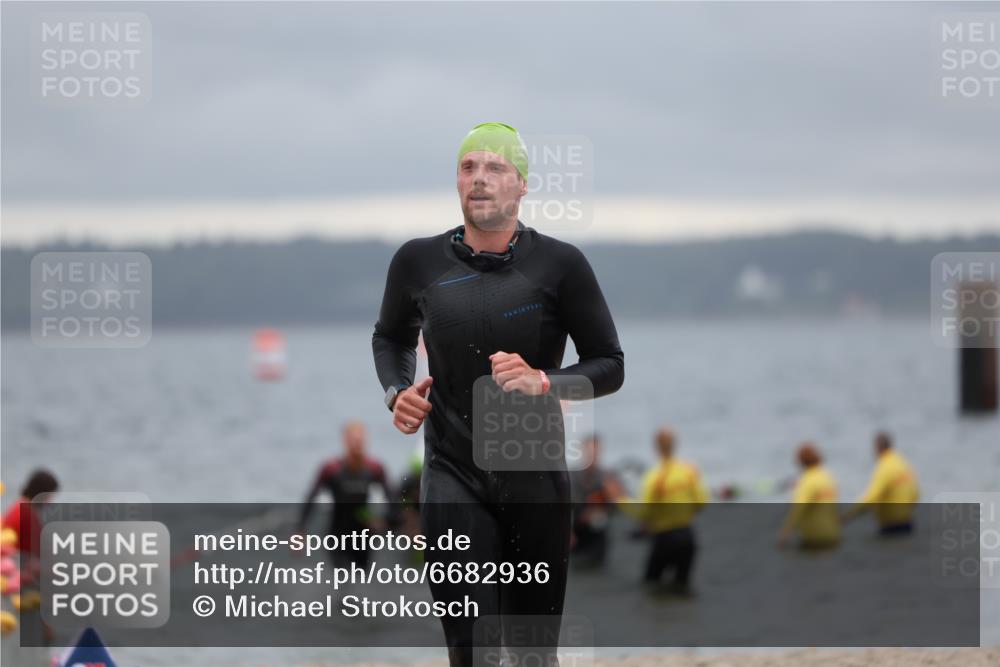 04.08.2024 - OstseeMan Michael Strokosch http://msf.ph/oto/6682936 04.08.2024 10:06:13 Schwimmen 436, 470, 499, 515, 541, 555, 556, 587, 606 meine-sportfotos.de