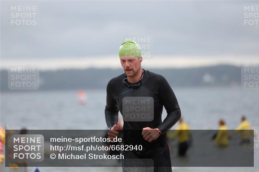 04.08.2024 - OstseeMan Michael Strokosch http://msf.ph/oto/6682940 04.08.2024 10:06:14 Schwimmen 436, 470, 499, 515, 541, 555, 556, 587, 606 meine-sportfotos.de