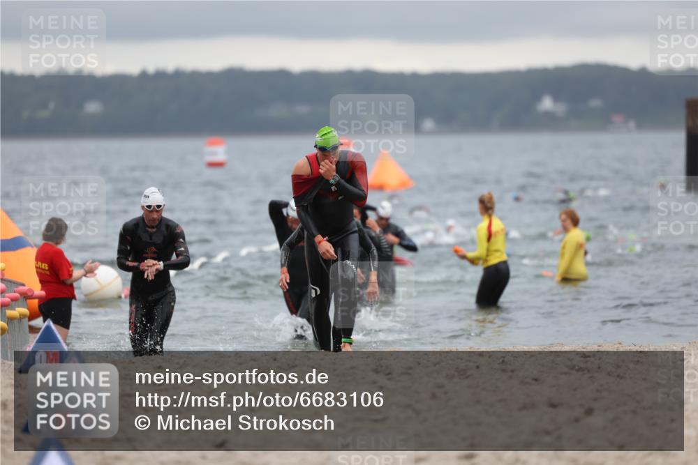 04.08.2024 - OstseeMan Michael Strokosch http://msf.ph/oto/6683106 04.08.2024 10:08:19 Schwimmen 598, 644, 652, 657, 658, 665 meine-sportfotos.de
