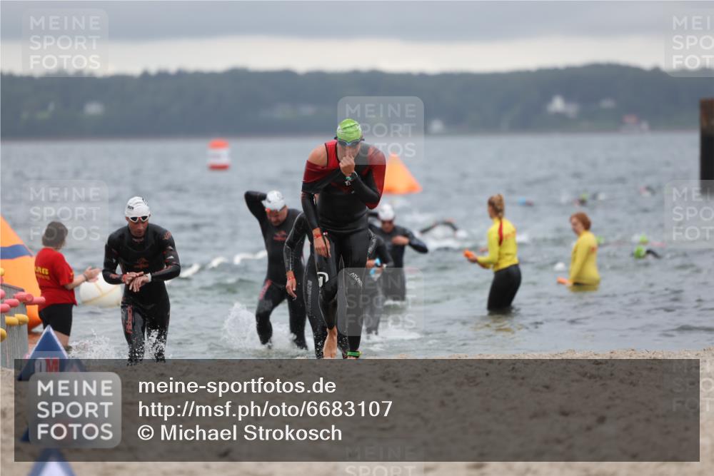 04.08.2024 - OstseeMan Michael Strokosch http://msf.ph/oto/6683107 04.08.2024 10:08:20 Schwimmen 598, 644, 652, 657, 658, 665 meine-sportfotos.de