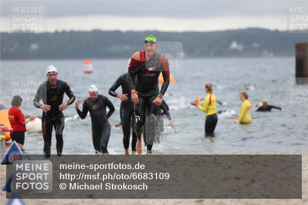 04.08.2024 - OstseeMan Michael Strokosch http://msf.ph/oto/6683109 04.08.2024 10:08:21 Schwimmen 598, 644, 652, 657, 658, 665 meine-sportfotos.de