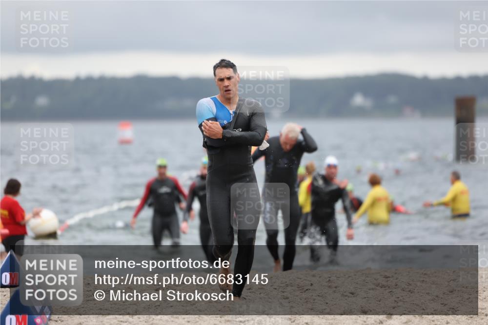 04.08.2024 - OstseeMan Michael Strokosch http://msf.ph/oto/6683145 04.08.2024 10:08:36 Schwimmen 542, 598, 644, 652, 657, 658, 665, 710, 727 meine-sportfotos.de