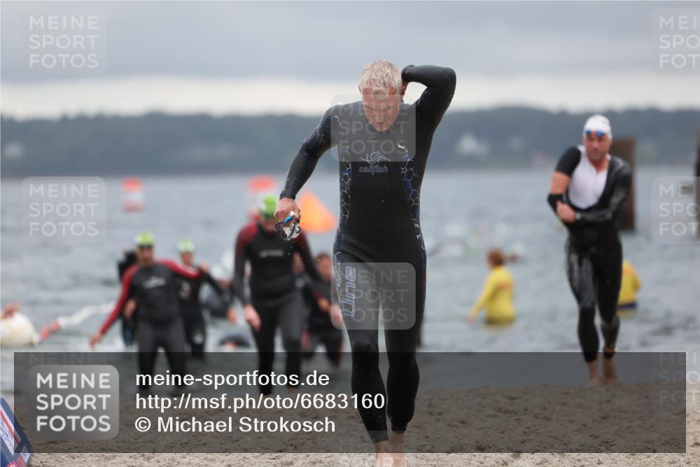 04.08.2024 - OstseeMan Michael Strokosch http://msf.ph/oto/6683160 04.08.2024 10:08:41 Schwimmen 532, 542, 598, 644, 652, 657, 665, 666, 710, 727 meine-sportfotos.de