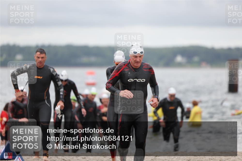04.08.2024 - OstseeMan Michael Strokosch http://msf.ph/oto/6684121 04.08.2024 10:15:03 Schwimmen 428, 607, 627, 659, 663, 715, 753, 756, 782, 788, 788, 809, 814 meine-sportfotos.de