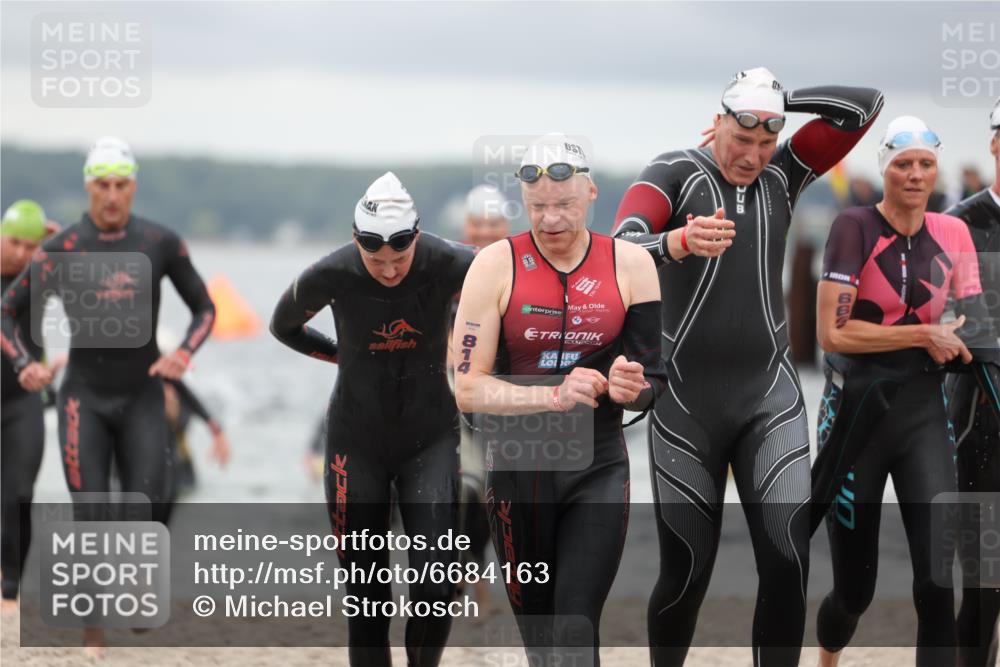 04.08.2024 - OstseeMan Michael Strokosch http://msf.ph/oto/6684163 04.08.2024 10:15:11 Schwimmen 428, 625, 627, 663, 707, 715, 753, 756, 782, 788, 788, 802, 809, 814 meine-sportfotos.de
