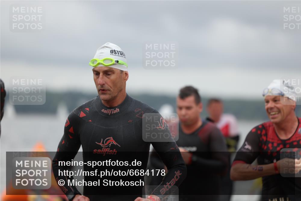 04.08.2024 - OstseeMan Michael Strokosch http://msf.ph/oto/6684178 04.08.2024 10:15:15 Schwimmen 428, 625, 627, 663, 707, 715, 753, 756, 759, 782, 788, 788, 802, 809, 814 meine-sportfotos.de