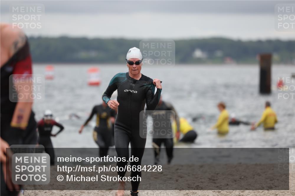 04.08.2024 - OstseeMan Michael Strokosch http://msf.ph/oto/6684228 04.08.2024 10:15:25 Schwimmen 428, 625, 627, 638, 649, 707, 715, 753, 759, 784, 788, 788, 802, 814 meine-sportfotos.de