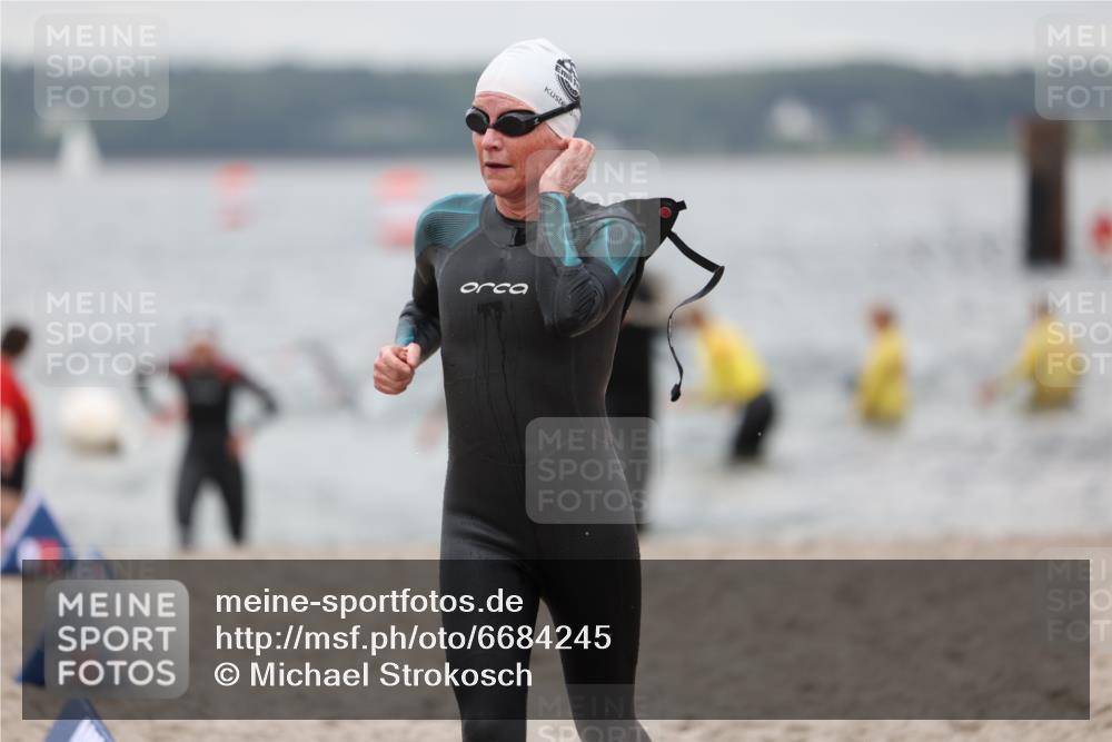 04.08.2024 - OstseeMan Michael Strokosch http://msf.ph/oto/6684245 04.08.2024 10:15:27 Schwimmen 428, 570, 625, 627, 638, 649, 707, 753, 759, 784, 788, 788, 802 meine-sportfotos.de