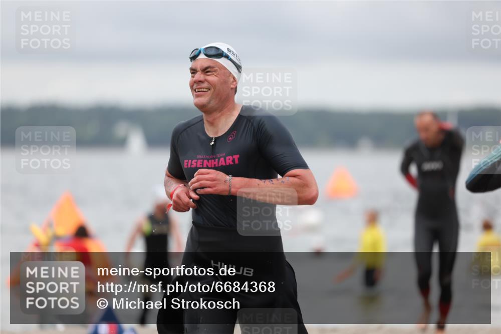 04.08.2024 - OstseeMan Michael Strokosch http://msf.ph/oto/6684368 04.08.2024 10:16:03 Schwimmen 648, 682, 723, 742, 743, 754, 785, 810 meine-sportfotos.de
