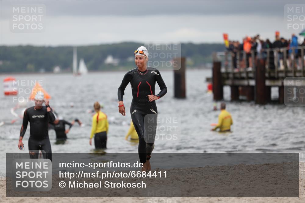 04.08.2024 - OstseeMan Michael Strokosch http://msf.ph/oto/6684411 04.08.2024 10:16:35 Schwimmen 698, 795 meine-sportfotos.de